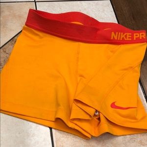 Nike pro short